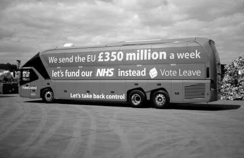 Bus with a false message about EU cost and how we could fund the NHS