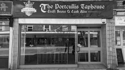 Portcullis Taphouse micropub in Portchester