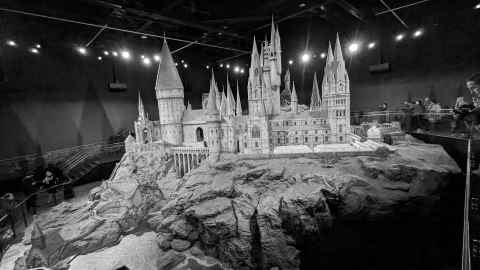 Impressive Hogwarts castle model