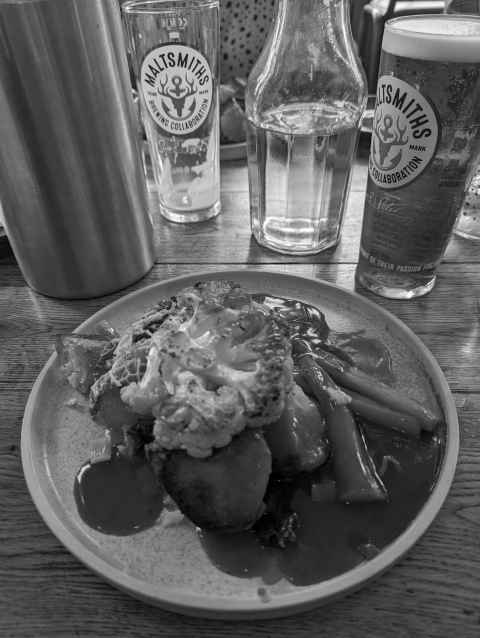 Super vegan roast dinner