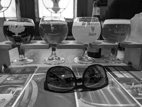 A flight of beers in Cambrinus