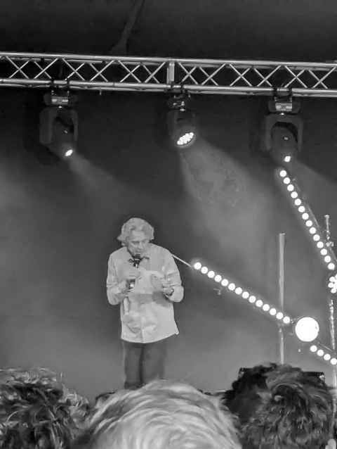 Alan Davies