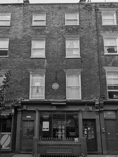 Blue plaque to Kenneth Williams