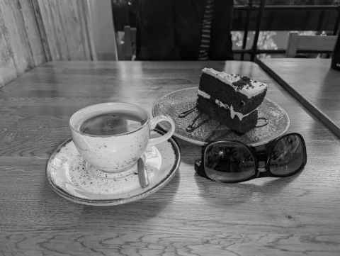 Coffee and vegan cake in Truffle Pig, Hythe